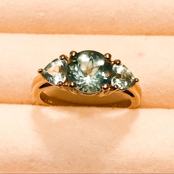 Jewelry - Dazzling sterling silver gold plated gem